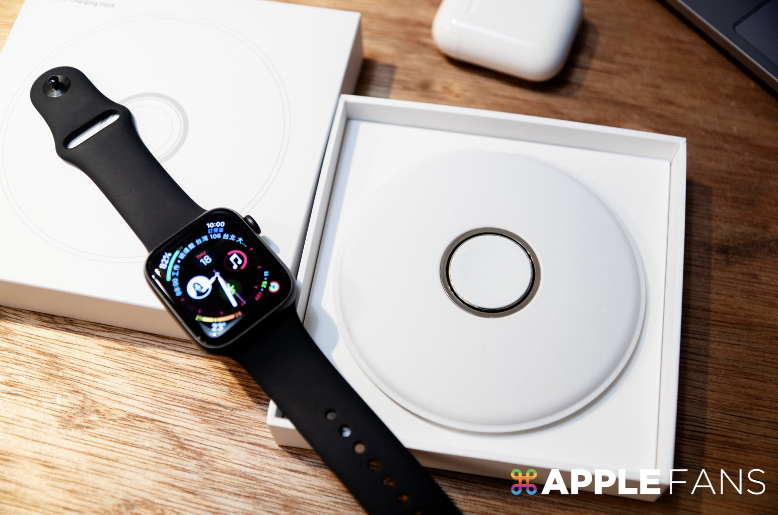 Apple Watch 磁性充電座